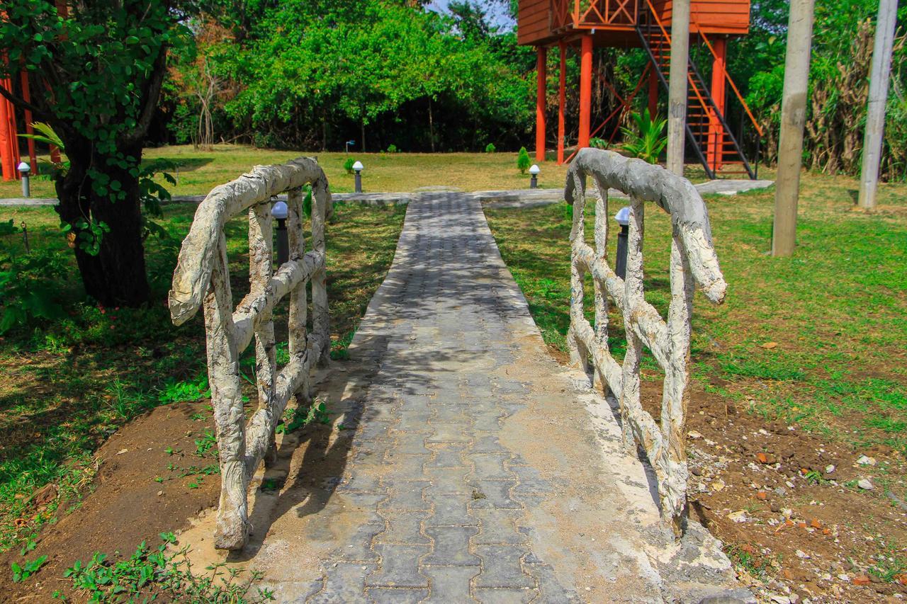 Sigiri Royal Point Tree House Hotel Sigiriya Buitenkant foto